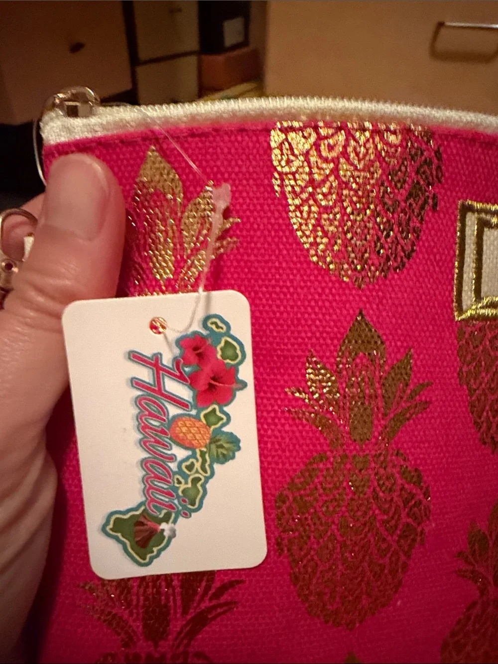 ALOHAS Pink Wristlet with Gold Pineapple Print